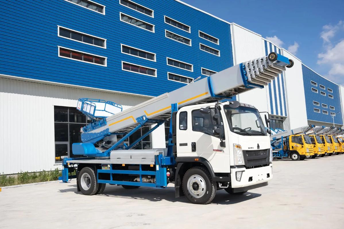 永丰县出租云梯车高空作业车 建筑垃圾搬运